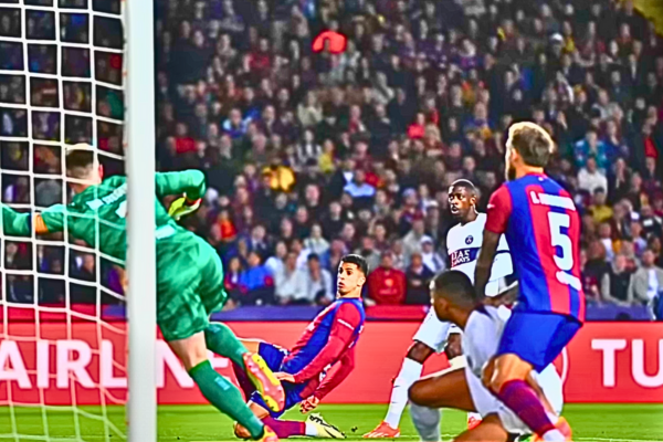 Dembélé scores the equalizer for PSG against Barcelona in the 40th minute of the thrilling Champions League clash.
